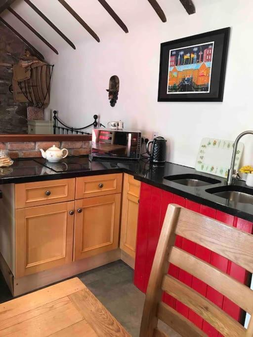 Stone Wall Cottage Castlewellan Exterior foto