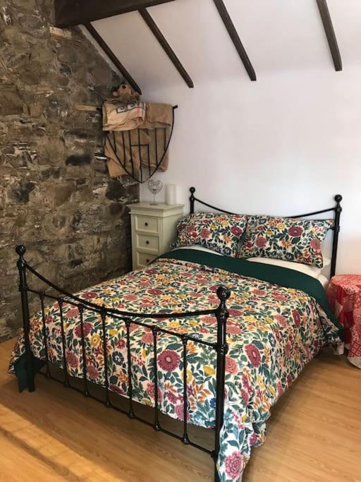 Stone Wall Cottage Castlewellan Exterior foto